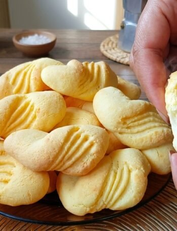 Biscoitinho Assado de Polvilho e Queijo