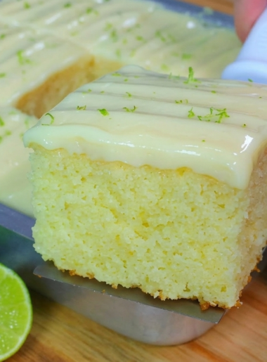 Bolo de Limão com Cobertura